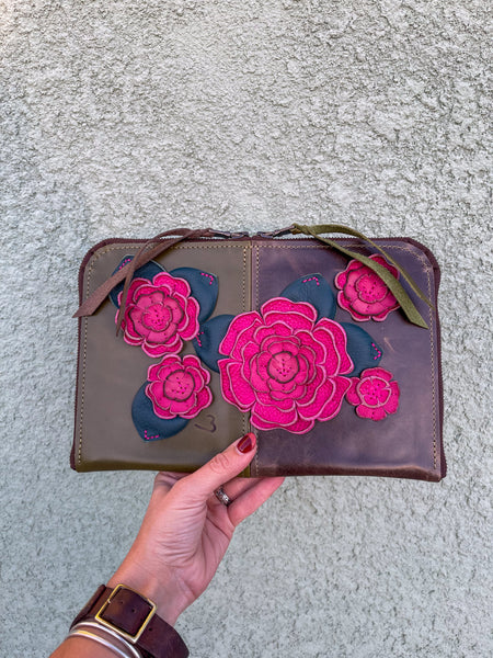 1/2 Cut Mini Pocketbook